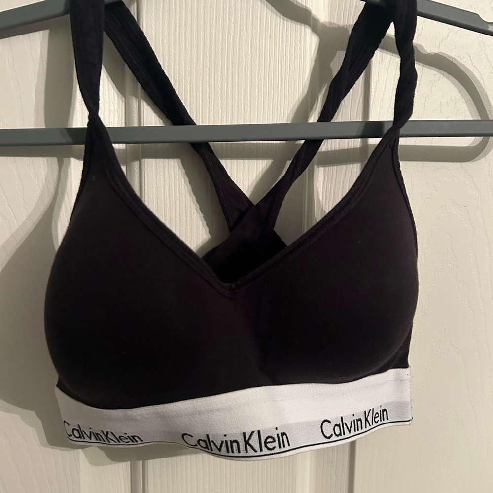 Calvin Klein Black sports bra with padding size Medium